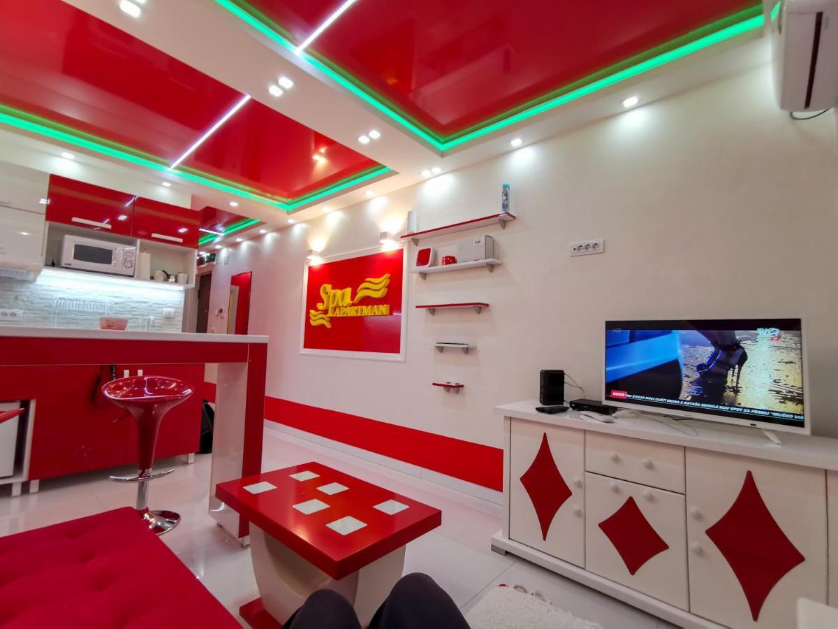 Appartamento Spa Apartman Red Passion Belgrado Esterno foto